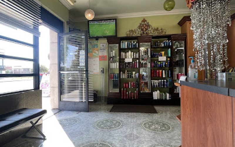 Catalina's Hair Design — Hair salon in Richmond