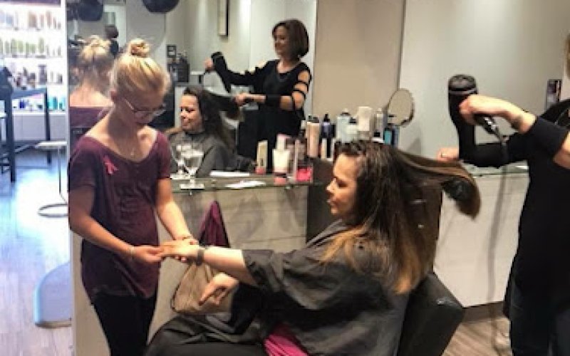 r!ah Hair Studio