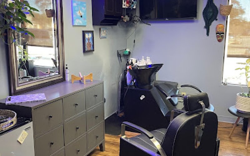 Mallorca Salon Studios & Suites — Beauty salon in San Antonio