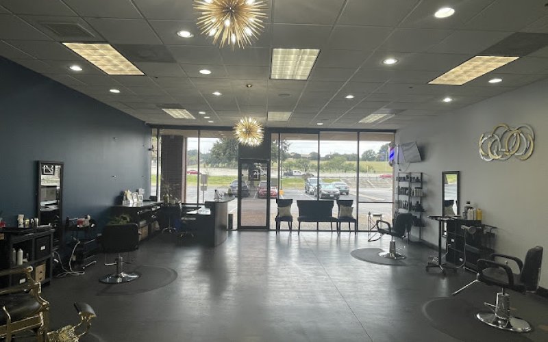 Salon Aurora & Barbershop — Hair salon in San Antonio