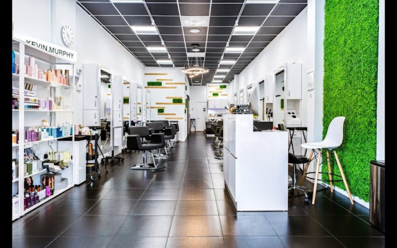 Omnia beauty bar — Hair salon in San Diego