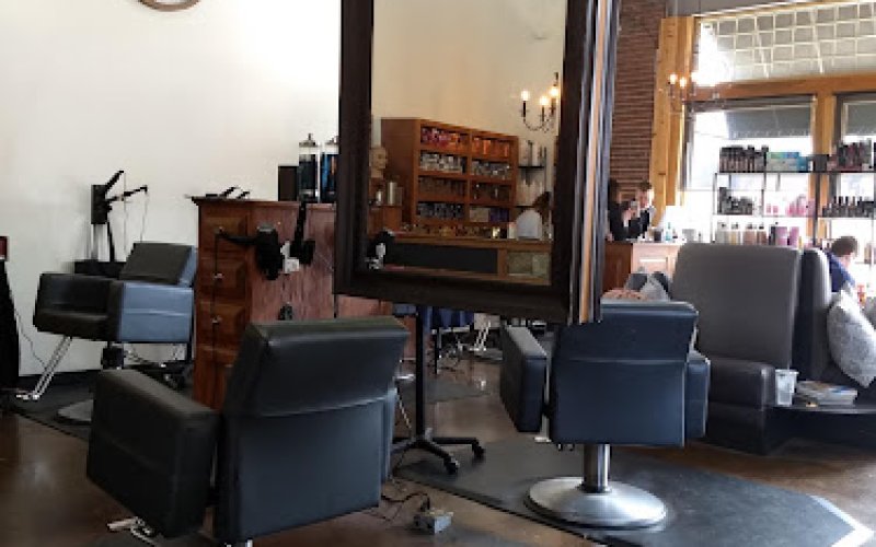 The Cutting Edge Salon