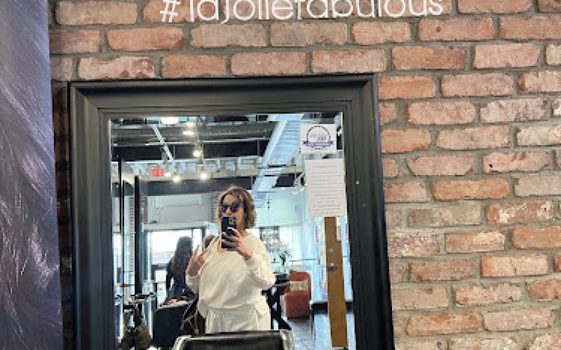 La Jolie Salon and Spa — Beauty salon in Stamford