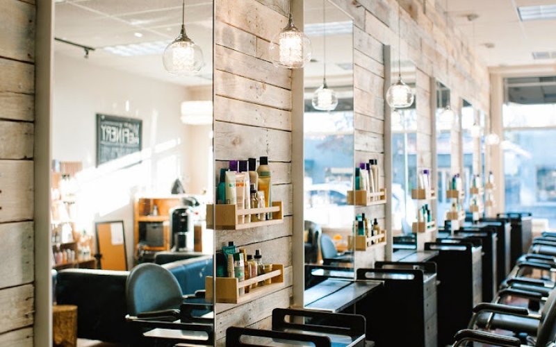 Refinery Style Bar — Hair salon in Tacoma