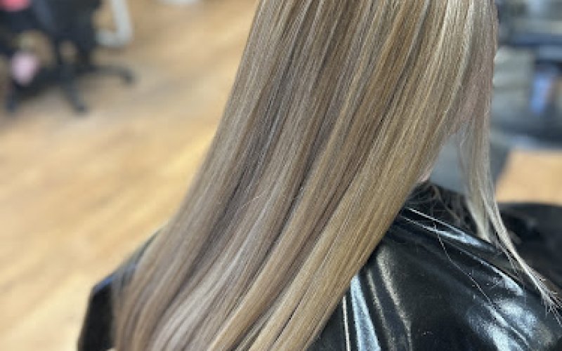 Urban Salon
