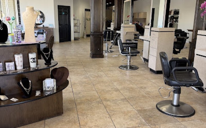 Exposé Salon and Day Spa