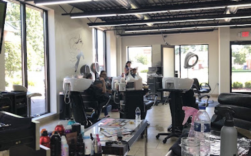 Lucky Hair Salon