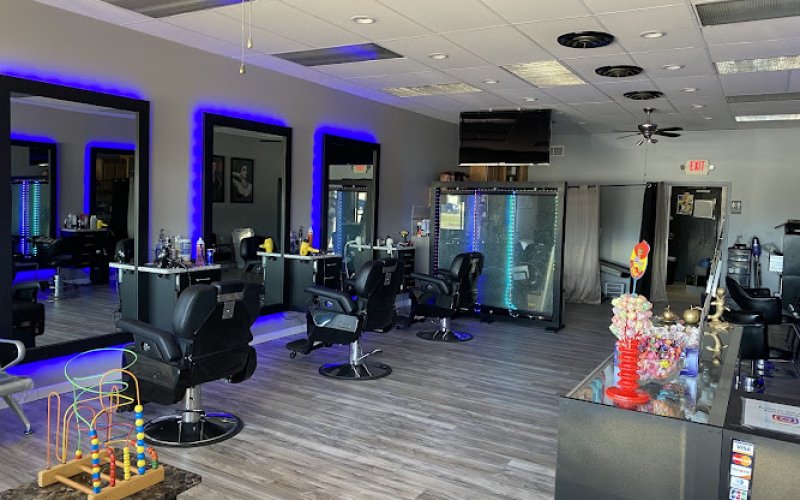 Wow hair salon