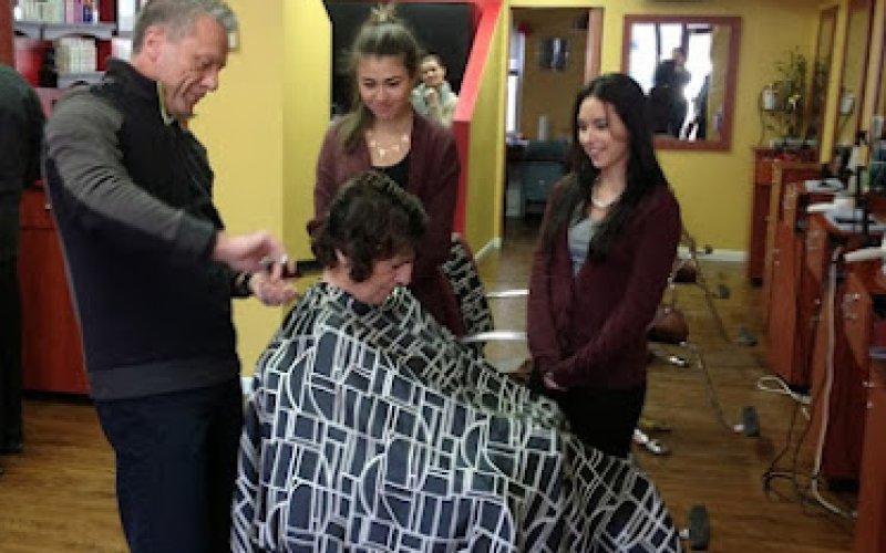 Hair Hut Studio Salon — Beauty salon in Yonkers