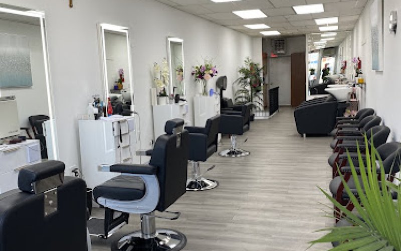 Mirna & Sal Unisex Hair salon — Hair salon in Yonkers