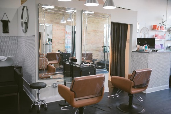 Chicago Avenue Salon — photo